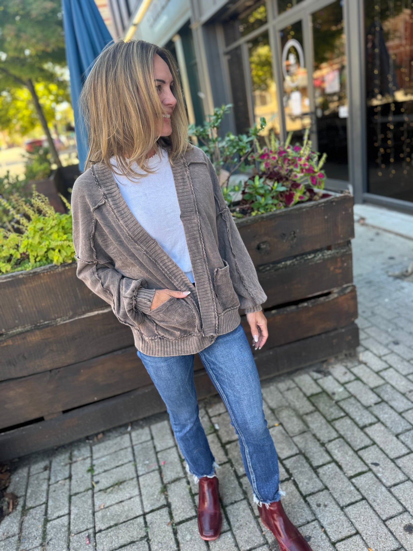 Ash Oak Cardigan