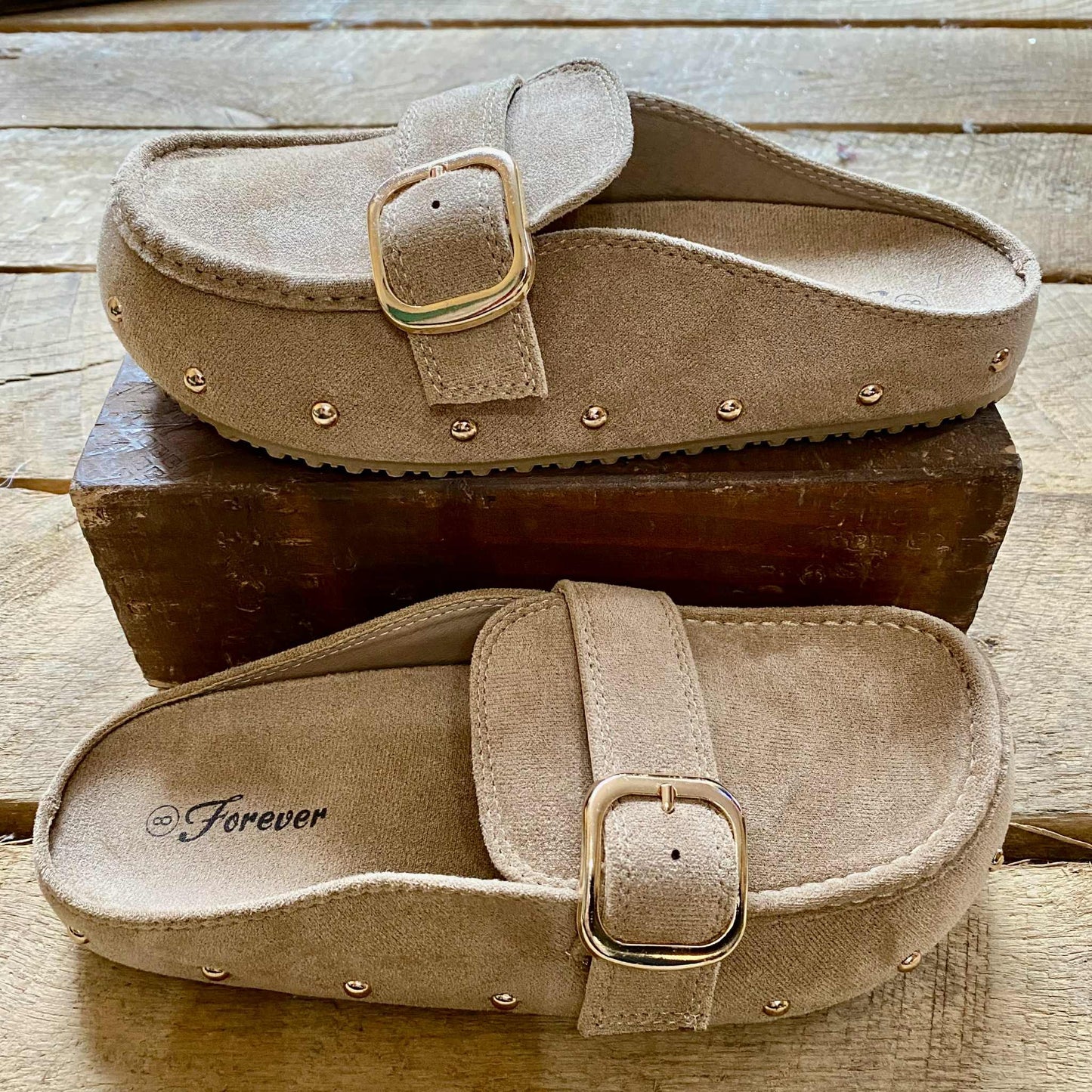 Buckle Gal Mule
