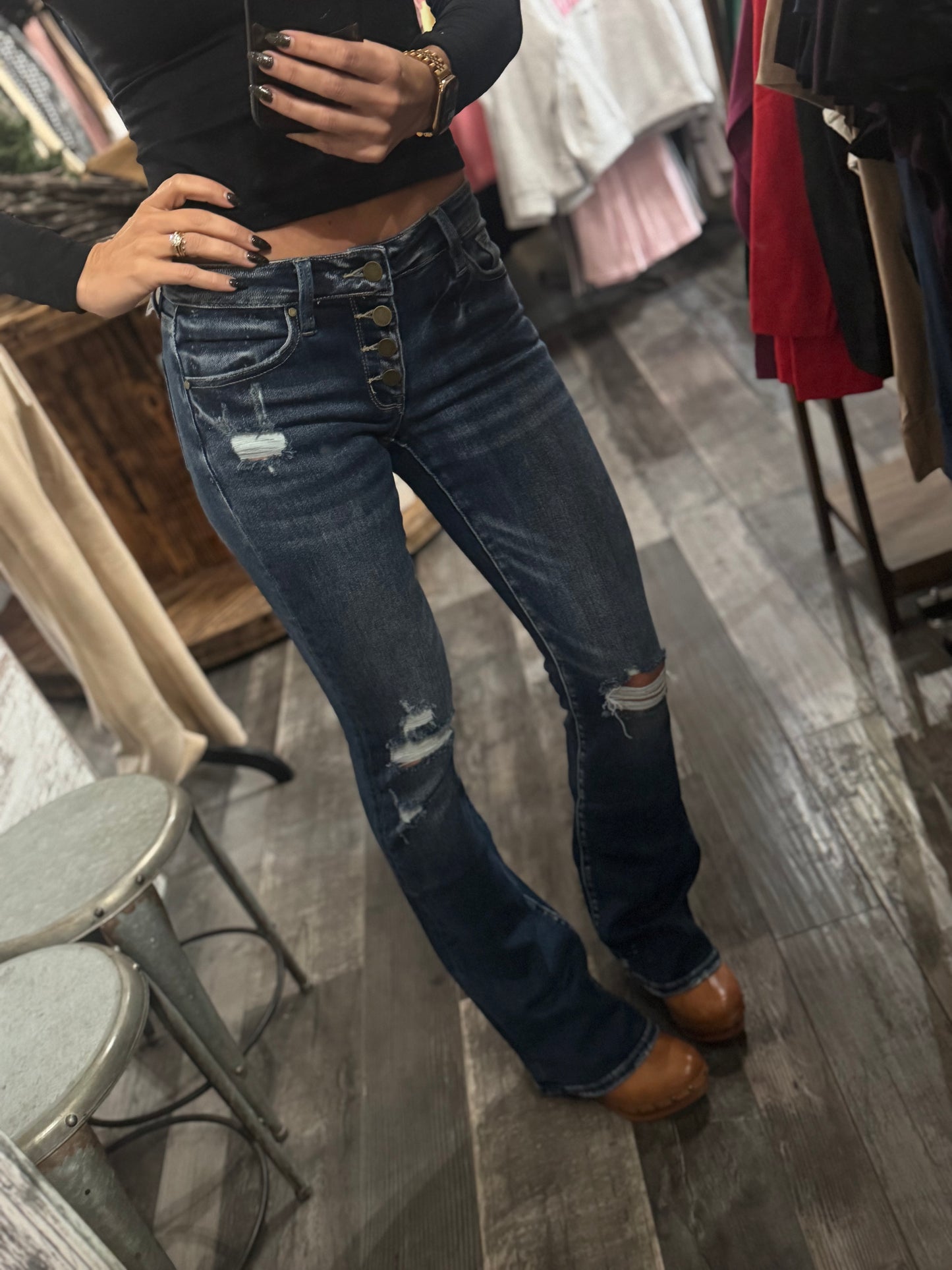 Low Rise Gal Flare