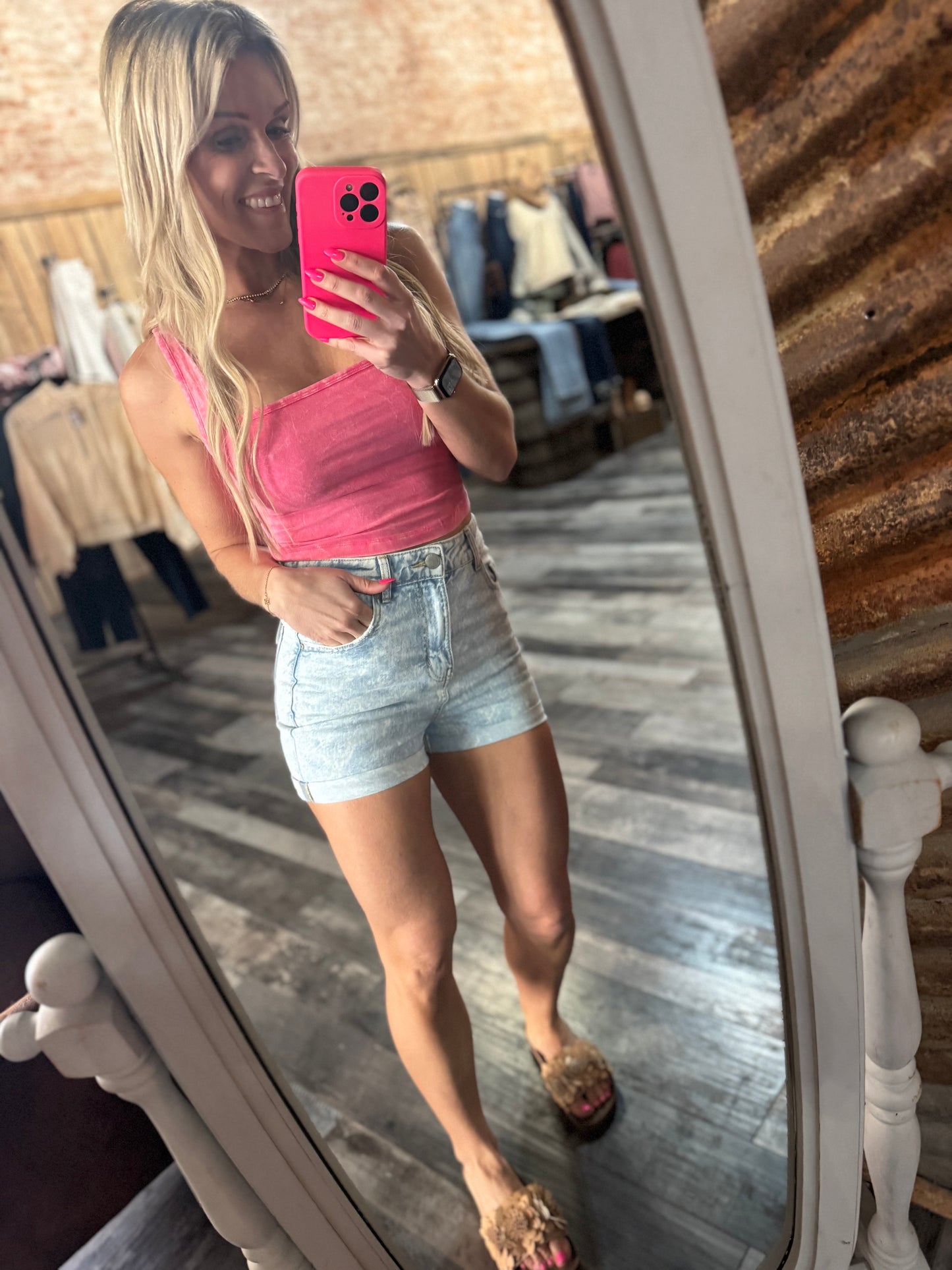 Hemmed Short